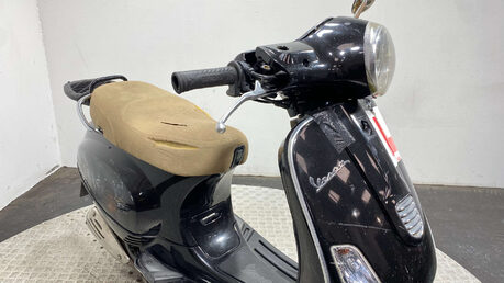 Piaggio Vespa SCOOTER 2012 NON RUNNING PROJECT SCOOTER 18