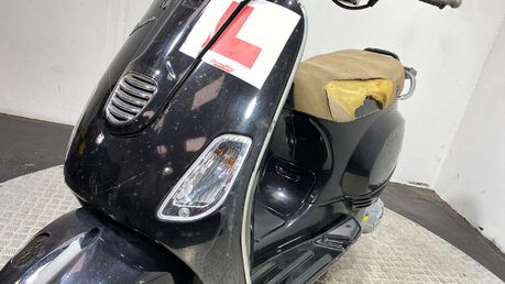 Piaggio Vespa SCOOTER 2012 NON RUNNING PROJECT SCOOTER 20