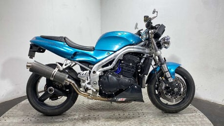 Triumph Daytona T595 NON RUNNING NAKED 955 PROJECT 1