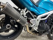 Triumph Daytona T595 NON RUNNING NAKED 955 PROJECT 4