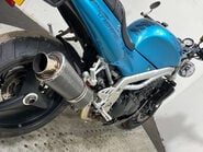 Triumph Daytona T595 NON RUNNING NAKED 955 PROJECT 10