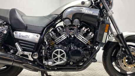 Yamaha Vmax NEW MOT, SERVICED, 8K, CLASSIC 5