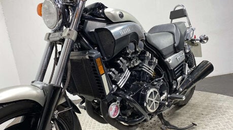 Yamaha Vmax NEW MOT, SERVICED, 8K, CLASSIC 15