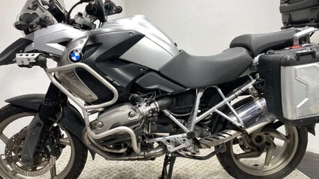 BMW R1200GS SERVICED, LONG MOT, PANNIERS 16