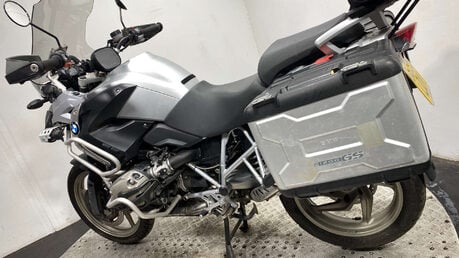 BMW R1200GS SERVICED, LONG MOT, PANNIERS 17