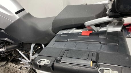 BMW R1200GS SERVICED, LONG MOT, PANNIERS 18