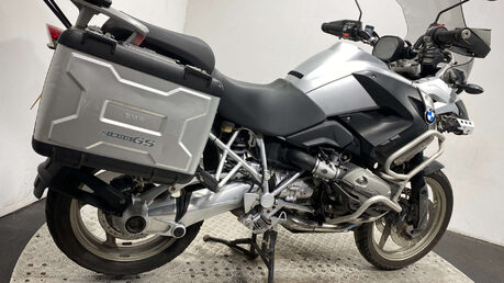 BMW R1200GS SERVICED, LONG MOT, PANNIERS 2