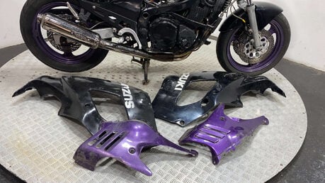 Suzuki GSX 1994 CLASSIC BREAKER PROJECT BIKE 3