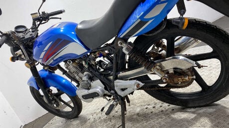 Lexmoto Arrow RUNNING 125CC NAKED BIKE 2013 10