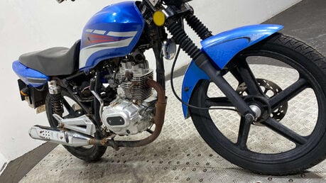 Lexmoto Arrow RUNNING 125CC NAKED BIKE 2013 19