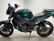 Triumph Daytona 2004 CUSTOM BUILT STREETFIGHTER 650 12