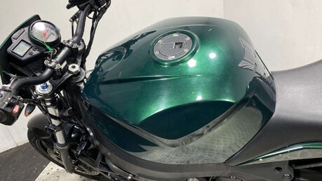 Triumph Daytona 2004 CUSTOM BUILT STREETFIGHTER 650 18