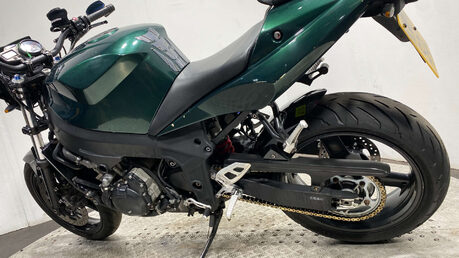 Triumph Daytona 2004 CUSTOM BUILT STREETFIGHTER 650 16