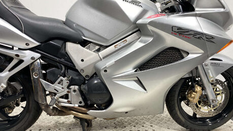 Honda VFR 2002 MOT 6/26 SERVICED 800CC TOURER 6