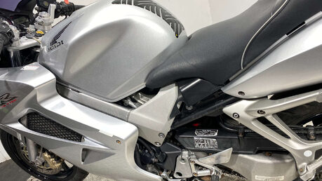 Honda VFR 2002 MOT 6/26 SERVICED 800CC TOURER 16