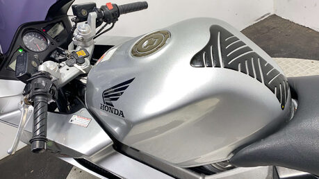 Honda VFR 2002 MOT 6/26 SERVICED 800CC TOURER 17