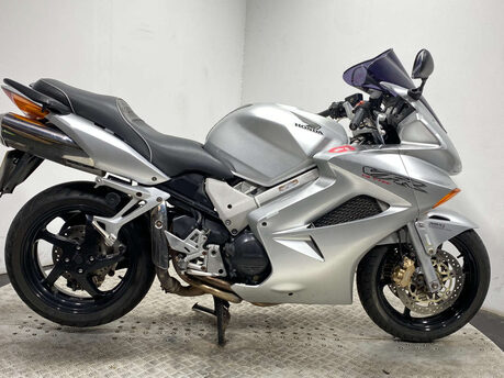 Honda VFR 2002 MOT 6/26 SERVICED 800CC TOURER