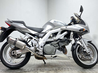 Suzuki SV1000 ONLY 8K, NEW MOT, 1000CC VTWIN