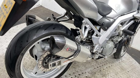 Suzuki SV1000 ONLY 8K, NEW MOT, 1000CC VTWIN 3