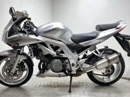 Suzuki SV1000 ONLY 8K, NEW MOT, 1000CC VTWIN 10