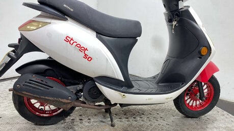 Znen ZNEN STREET 50 SINNIS STREET 50 2017NON RUNNING 50CC SCOOTER 2017 3