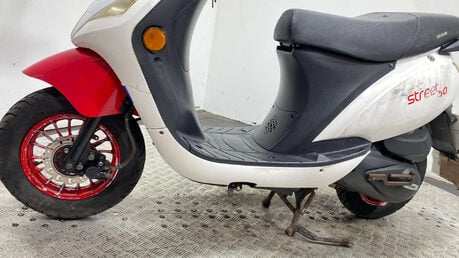 Znen ZNEN STREET 50 SINNIS STREET 50 2017NON RUNNING 50CC SCOOTER 2017 13