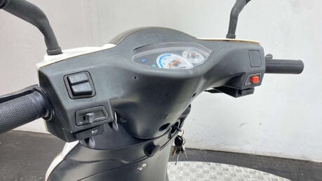 Znen ZNEN STREET 50 SINNIS STREET 50 2017NON RUNNING 50CC SCOOTER 2017 17