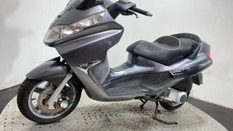 Piaggio X8 125 2006 NON RUNNING MAXI SCOOTER 125CC 13
