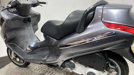 Piaggio X8 125 2006 NON RUNNING MAXI SCOOTER 125CC 16