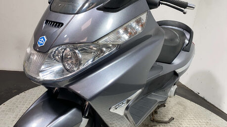 Piaggio X8 125 2006 NON RUNNING MAXI SCOOTER 125CC 21