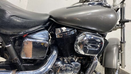 Honda VT750 750 DC Shadow NON RUNNING CRUISER BIKE 750CC 6