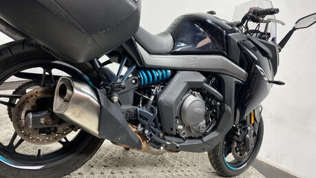 cf moto GT RUNNING PROJECT BIKE READ AD PANNIERS 650CC 4