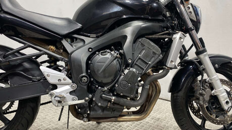Yamaha FZ 600 2005 SERVICED NEW MOT TRADE SALE 4