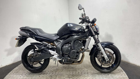 Yamaha FZ 600 2005 SERVICED NEW MOT TRADE SALE 11