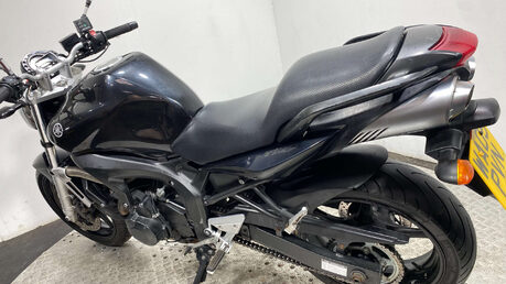 Yamaha FZ 600 2005 SERVICED NEW MOT TRADE SALE 17