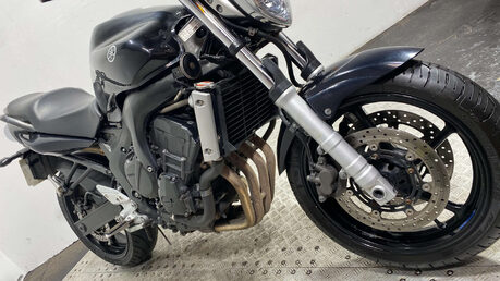Yamaha FZ 600 2005 SERVICED NEW MOT TRADE SALE 22
