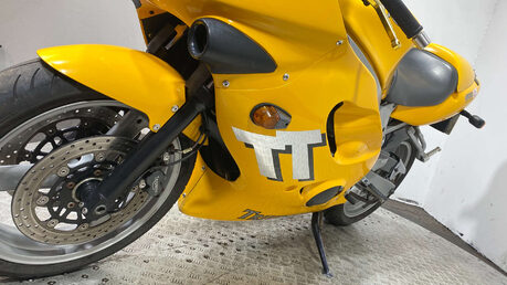 Triumph TT GOOD RUNNING PROJECT BIKE 600 21