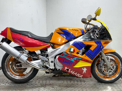 Yamaha FZR 1000 1991 Genesis NON RUNNING CLASSIC 1000CC