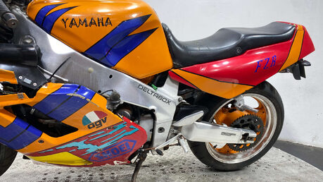 Yamaha FZR 1000 1991 Genesis NON RUNNING CLASSIC 1000CC 15