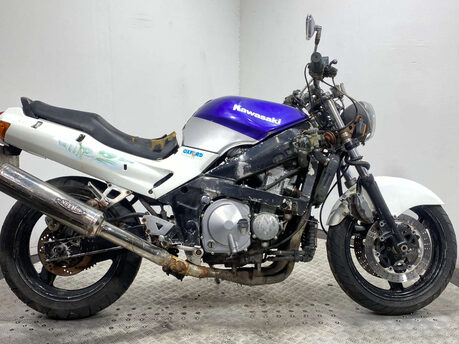 Kawasaki ZZR 1993 non running project bike 600cc