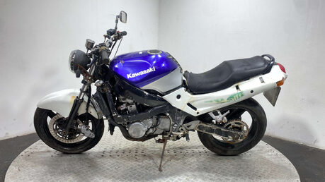 Kawasaki ZZR 1993 non running project bike 600cc 12
