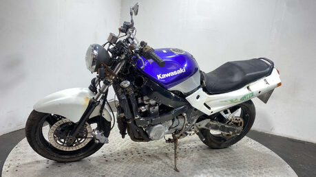 Kawasaki ZZR 1993 non running project bike 600cc 13