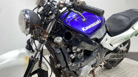 Kawasaki ZZR 1993 non running project bike 600cc 14