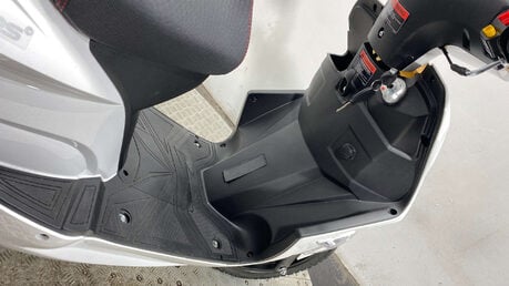 Direct Bikes Milan DB125 50CC, WARRANTY, 0 MILES, 2024, SCOOTER 9