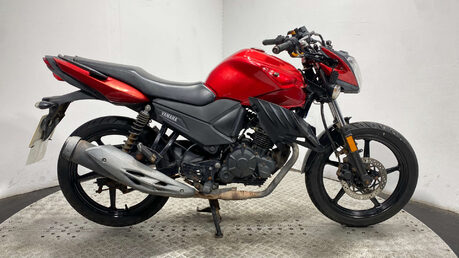 Yamaha YS125 125 2017 24K DAMAGED PROJECT BIKE 125CC 1
