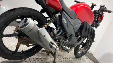 Yamaha YS125 125 2017 24K DAMAGED PROJECT BIKE 125CC 10
