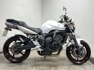 Yamaha FZ 600 S2 2008 19K NEW MOT SERVICED 600CC