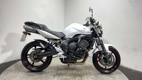 Yamaha FZ 600 S2 2008 19K NEW MOT SERVICED 600CC 1