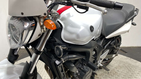 Yamaha FZ 600 S2 2008 19K NEW MOT SERVICED 600CC 13