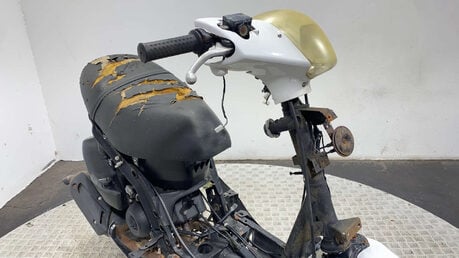 Piaggio Zip 2T 2 stroke scooter project 50cc 2012 17